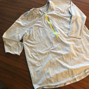 Lululemon light-weight pullover w/ zipper detail